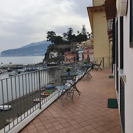 Il Borgo Antico Sea View 索伦托